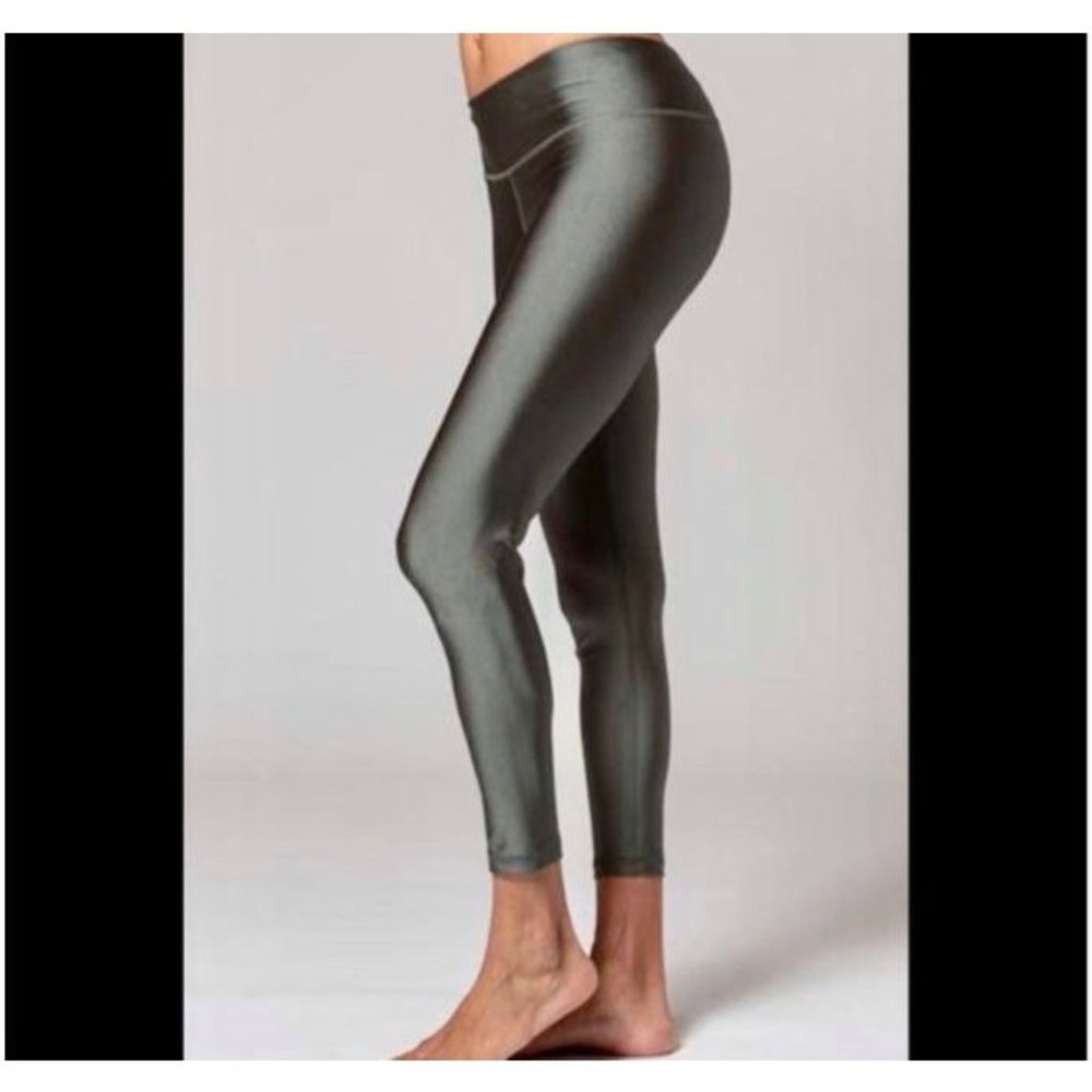 Rebecca Legging by Whisper in Metallic Army Green Size Medium